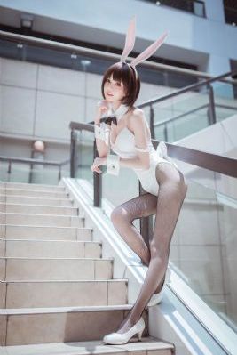 丝袜的诱惑电影_DVD免费观看视频
